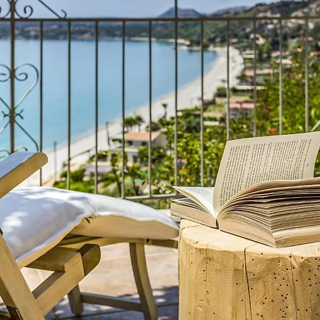 Kalou By * Μουσάτα